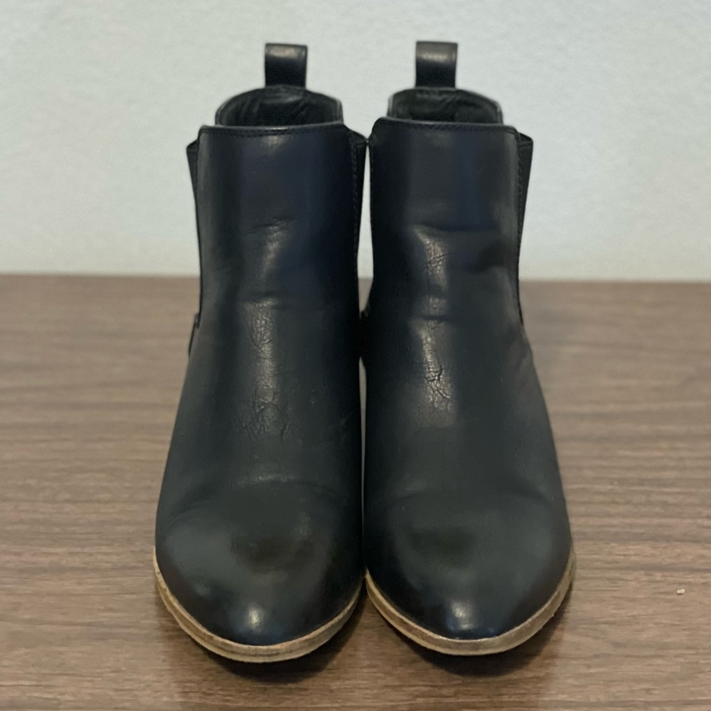 Ccocci Black Chelsea Boot. Size 8. - image 4